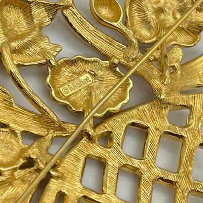 LOT 25: Pretty Vintage Brooch/Pin Collection - Lenox and More!