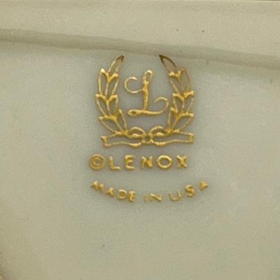 LOT 25: Pretty Vintage Brooch/Pin Collection - Lenox and More!