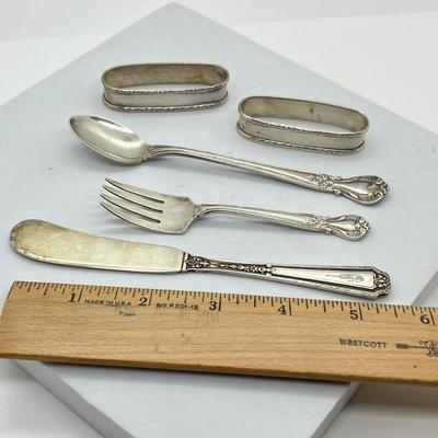 LOT 30: Sterling Silver Flatware Pieces - 81 Grams