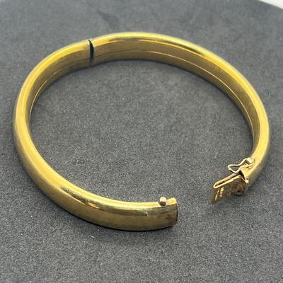 LOT 33: Vintage Gold Filled Hinged Bracelets