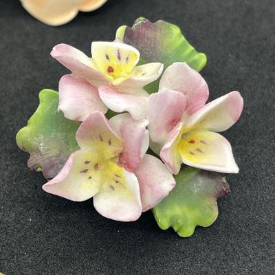 LOT 34: Beautiful Vintage Floral Brooches/Pins - Weiss and More!