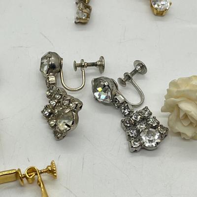 LOT 35: Pretty Vintage Pierced Earring Collection