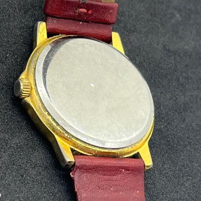 LOT 39: Vintage Watches - Hamilton 10K RGP Manual Watch and More