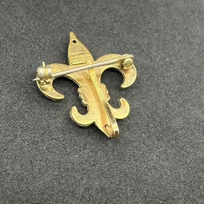 LOT 42: Gold Fill Jewelry Collection - Necklaces, Pendant and Pin