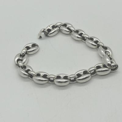LOT 44: Vintage Bracelet Collection