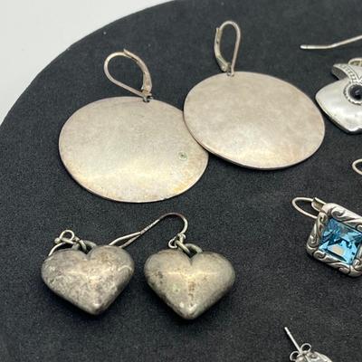 LOT 46: Vintage Pierced Earrings