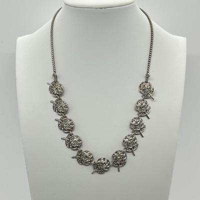 LOT 48: Sterling Silver Matching Jewelry Set: 17" Necklace, 7.5" Bracelet and Screwback Earrings - 52.1 Grams