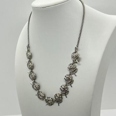 LOT 48: Sterling Silver Matching Jewelry Set: 17" Necklace, 7.5" Bracelet and Screwback Earrings - 52.1 Grams