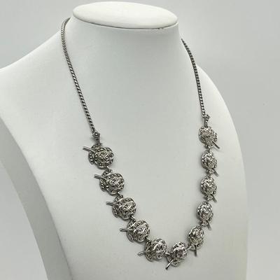 LOT 48: Sterling Silver Matching Jewelry Set: 17" Necklace, 7.5" Bracelet and Screwback Earrings - 52.1 Grams