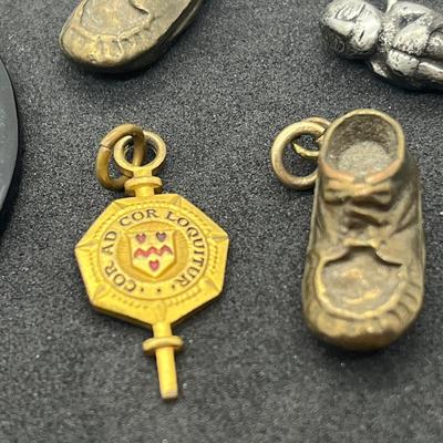 LOT 50: Vintage Pendants/Charms