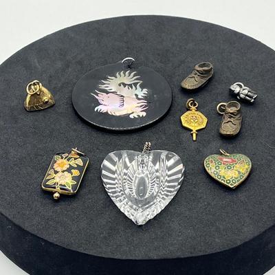 LOT 50: Vintage Pendants/Charms