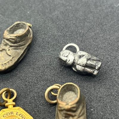 LOT 50: Vintage Pendants/Charms