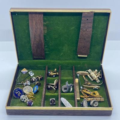 LOT 56: Men's Jewelry Lot Including Sterling Tie Clip (4.6 Grams) and 10K Pin (2.3 Grams)