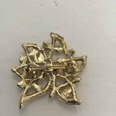 Sale Photo Thumbnail #148: Vintage goldtone brooch please see attached photos