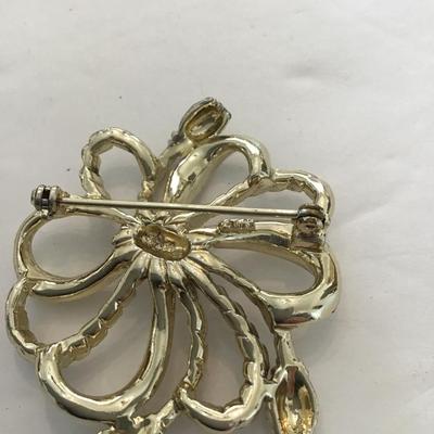 Sale Photo Thumbnail #152: Vintage gold tone, broach by star please see attached photos