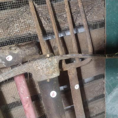 Sledgehammer, Pick Axe and Mulch Fork #A