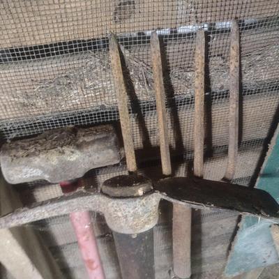 Sledgehammer, Pick Axe and Mulch Fork #A