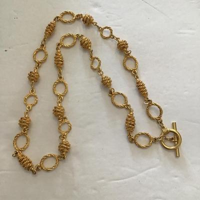 Sale Photo Thumbnail #170: Very nice goldtone necklace. Please see attached photos.