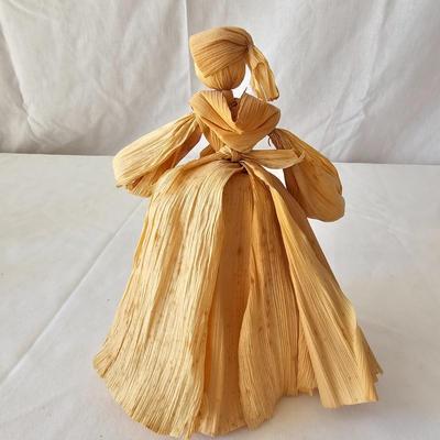 Grouping of Corn Husk Dolls (LR-JS)