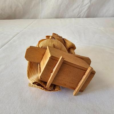 Grouping of Corn Husk Dolls (LR-JS)