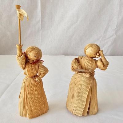 Grouping of Corn Husk Dolls (LR-JS)
