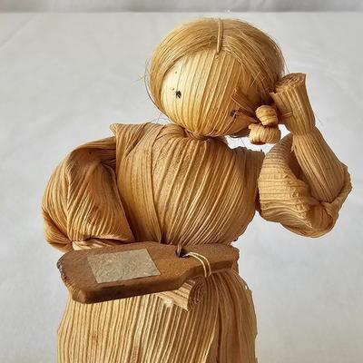Grouping of Corn Husk Dolls (LR-JS)