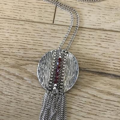 Very nice Silver-tone tassel statement necklace
