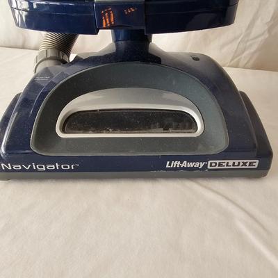 Shark Navigator Lift-Away Deluxe Vacuum & Accessories (LR-JS)