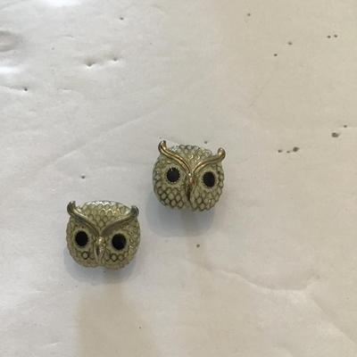 Sale Photo Thumbnail #211: Very nice vintage owl earrings. Please see attached photos.