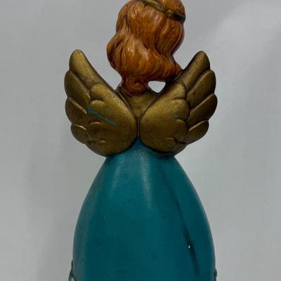 Sale Photo Thumbnail #91: Approx. 9" tall, music box doesn't play when wound (maybe needs adjustment/lubrication?).  Good physical condition, no chips or cracks.