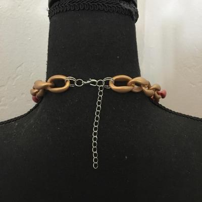 Two toned statement collar necklace