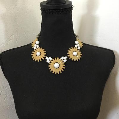Silver-tone, flower statement, necklace