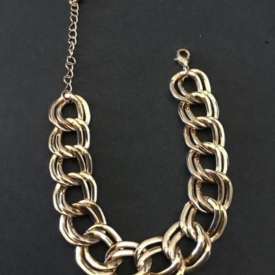 Gold tone bracelet