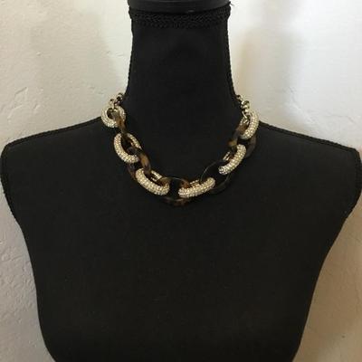 Gorgeous Ann Taylor faux tortoiseshell, rhinestone encrusted, chain-link statement, toggle necklace very nice very beautiful