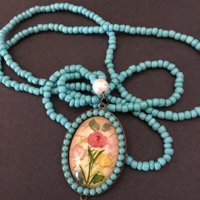 Cute faux turquoise, stone bead, flower, pendant, necklace