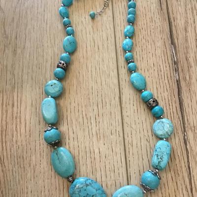 Beautiful very nice faux turquoise stone bead necklace