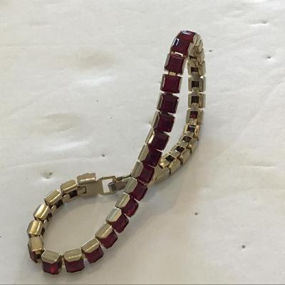 Dainty Glass Bracelet