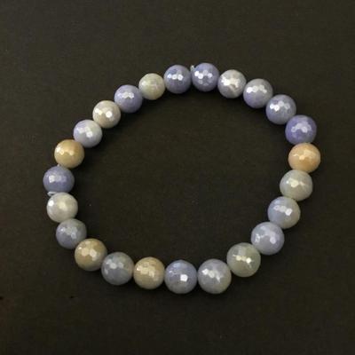 Pretty faceted glass bead, multicolored stretch bracelet