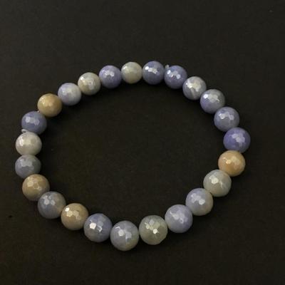 Pretty faceted glass bead, multicolored stretch bracelet
