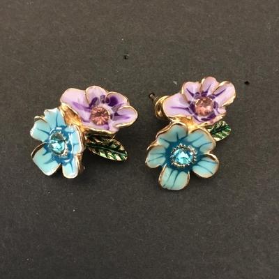 Really pretty enamel flower rhinestone studded earrings