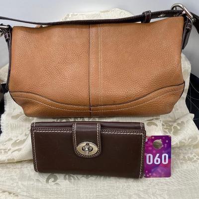 Sale Photo Thumbnail #370: with Coach wallet.
2 internal pockets, 1 external pocket
1 zippered pocket
1 handle