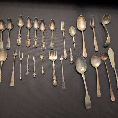 Sale Photo Thumbnail #3154: Vintage Silverware w/ Assortment Of Marks #8