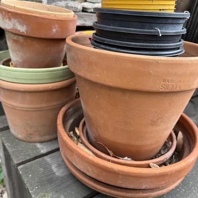 Sale Photo Thumbnail #32: Y10-Pots