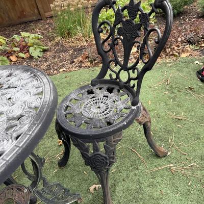 Sale Photo Thumbnail #58: Y18-Cast Iron Bistro Set