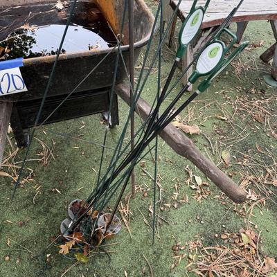 Sale Photo Thumbnail #66: Y20-Wheelbarrrow/stakes/golfer decor