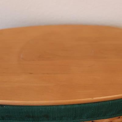 Pair of Longaberger Handwoven Baskets with Lids and Green Liners