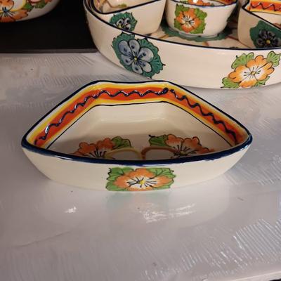 CERAMIC SERVING BOWLS, CHIP & DIP OR CONDIMENT DISH