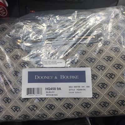 NWT Dooney and Bourke Lesther and Signature