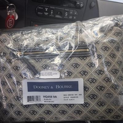 NWT Dooney and Bourke Lesther and Signature