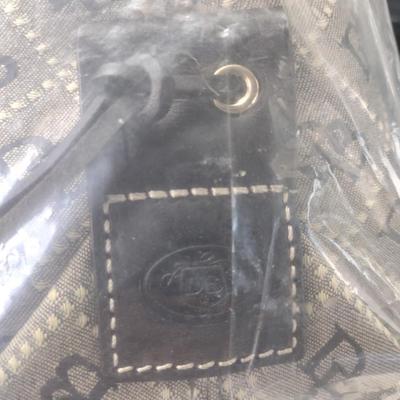 NWT Dooney and Bourke Lesther and Signature